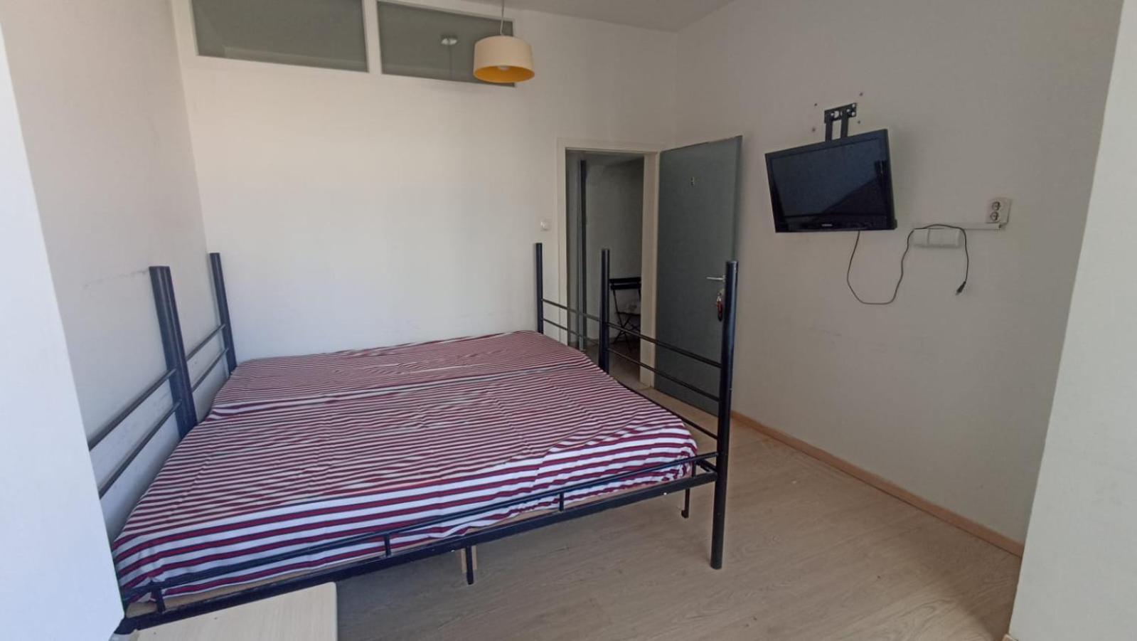 Newborn Comfort Hostel The Biggest Hostel Of Town With Best Location Pristina Exterior photo