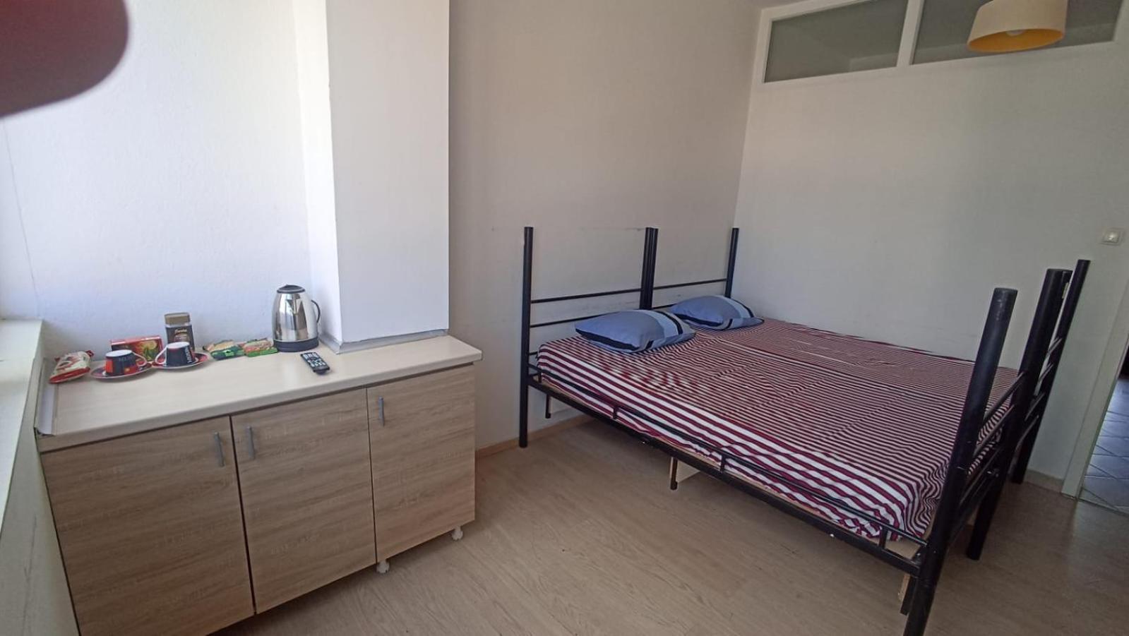 Newborn Comfort Hostel The Biggest Hostel Of Town With Best Location Pristina Exterior photo
