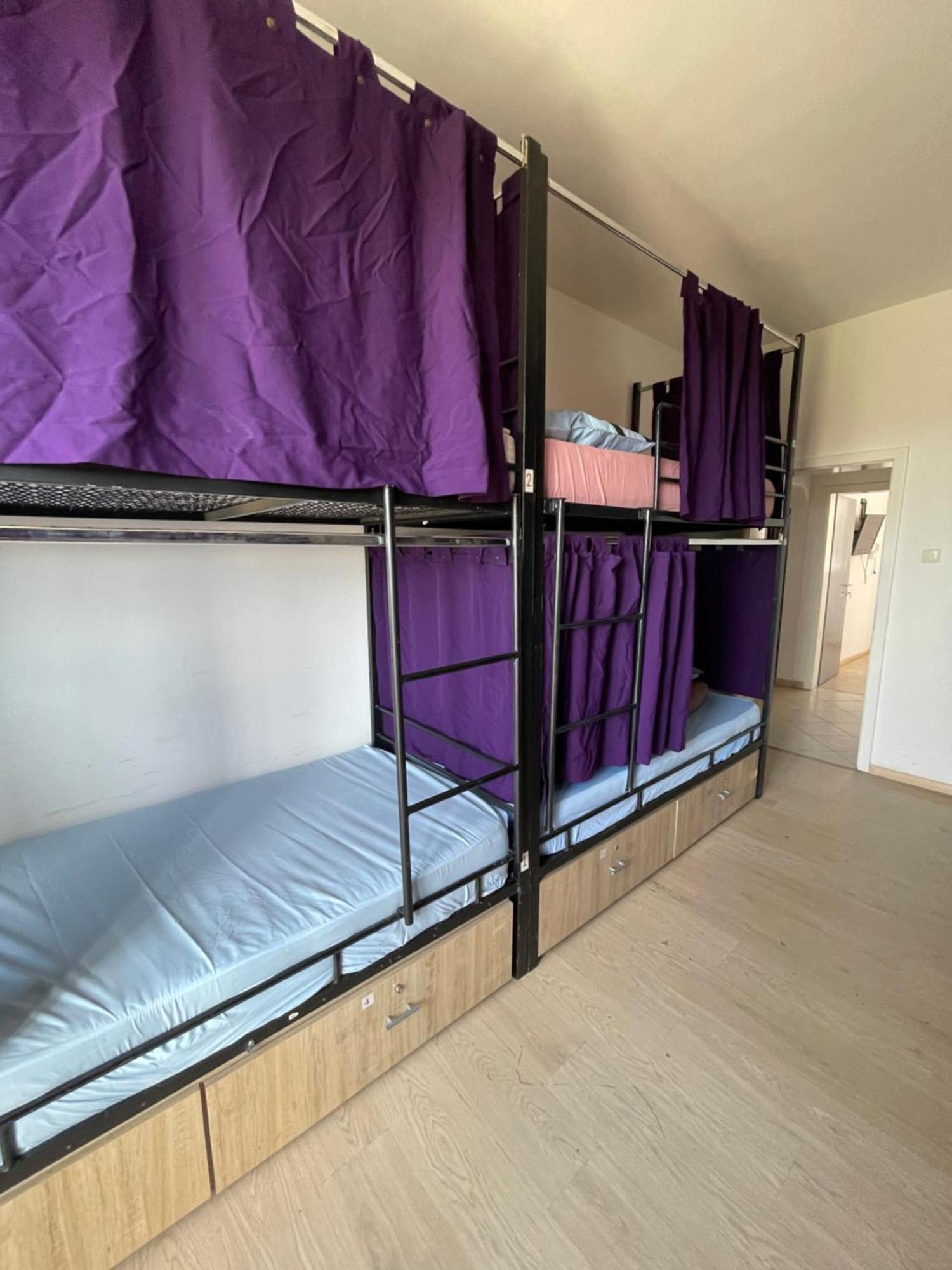 Newborn Comfort Hostel The Biggest Hostel Of Town With Best Location Pristina Exterior photo