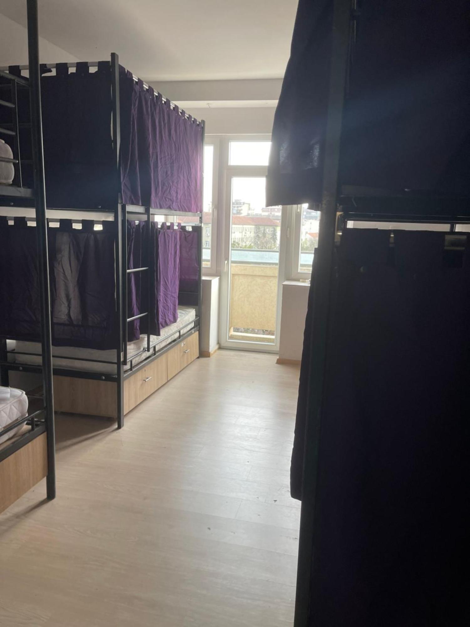 Newborn Comfort Hostel The Biggest Hostel Of Town With Best Location Pristina Exterior photo